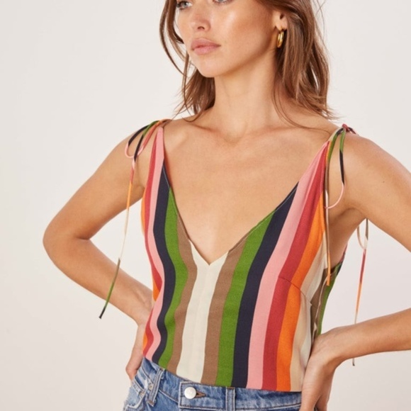 Reformation Tops - Reformation Harvie Top size L NWT